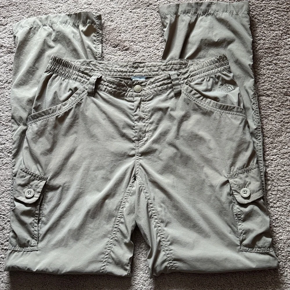 Convertible Zip-off Tan Cargo Pants by North Face. Women Size 10